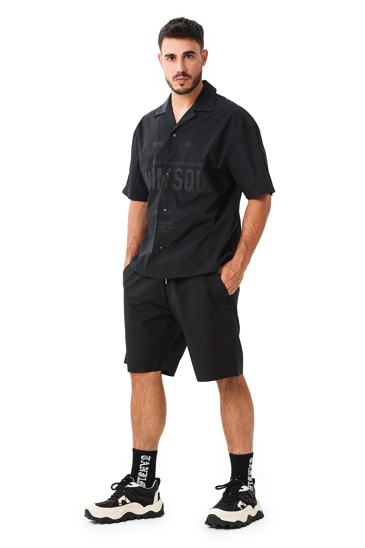 STREET VIBE SHORTS - BLACK